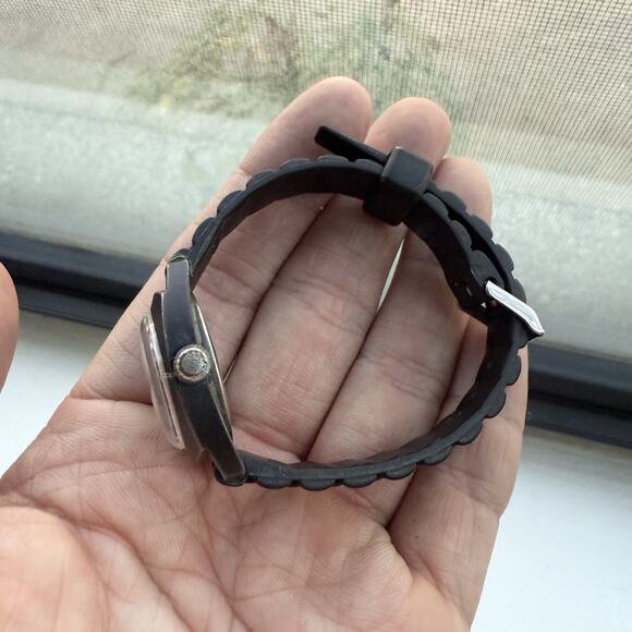 Vintage Timex Ladies Watch Rally Manual Wind Mechanical 25mm RUNNING Black White - Picture 6 of 8